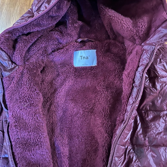 TNA Puffer Jacket - Picture 2 of 5